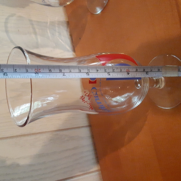 Set of 3 - Carnival Cruise Line Cocktail Hurricane Beverage Glasses - Picture 5 of 6